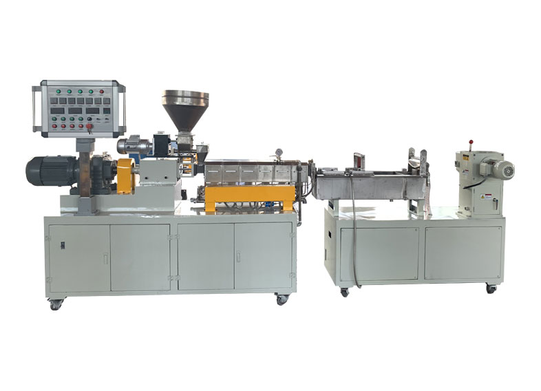 實(shí)驗室用JSH-20型雙螺桿擠出機(jī)