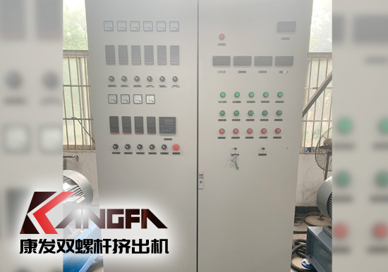 雙螺桿擠出設備主要運用于pvc、rpvc等塑料材質(zhì)物體,擠出、造粒等,下文就擠出設備自我保護裝置做一些簡單介紹。