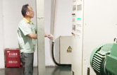 質(zhì)量為先，信譽為重，管理為本，服務(wù)為誠！康發(fā)雙螺桿設(shè)備老客戶售后維修