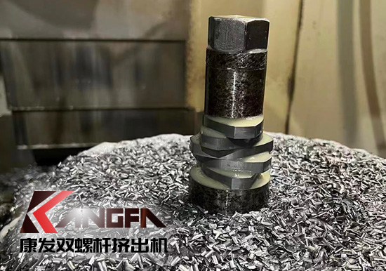 康發(fā)四大關(guān)鍵技術(shù)于一體綜合優(yōu)勢!現(xiàn)代化制造平臺、關(guān)鍵零部件制造技術(shù)自我把控!提供雙螺桿擠出機及成套裝置交鑰匙工程!